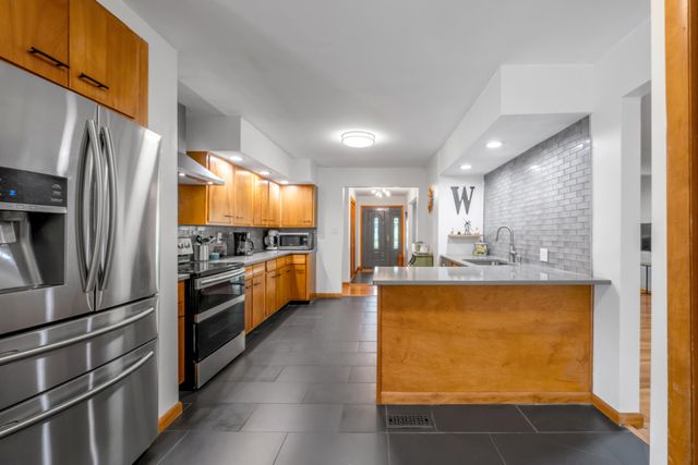 1894 Parkers Mill Road, Lexington, KY 40504