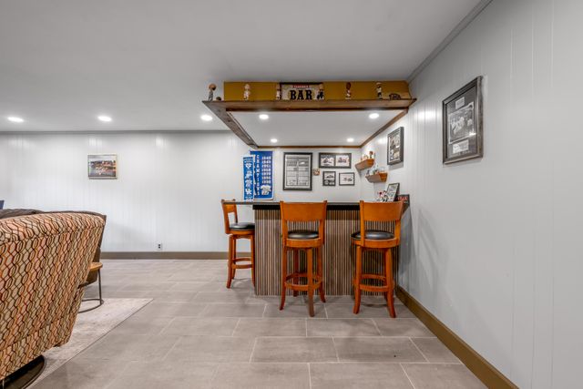 1894 Parkers Mill Road, Lexington, KY 40504