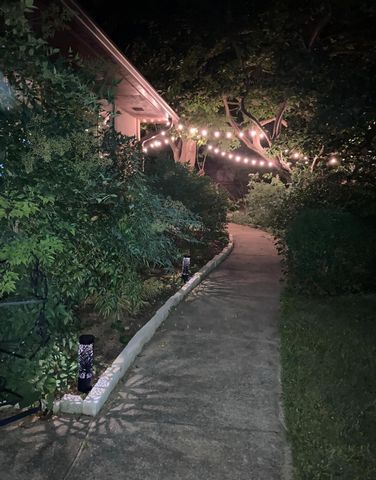 1894 Parkers Mill Road, Lexington, KY 40504
