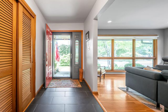 1894 Parkers Mill Road, Lexington, KY 40504