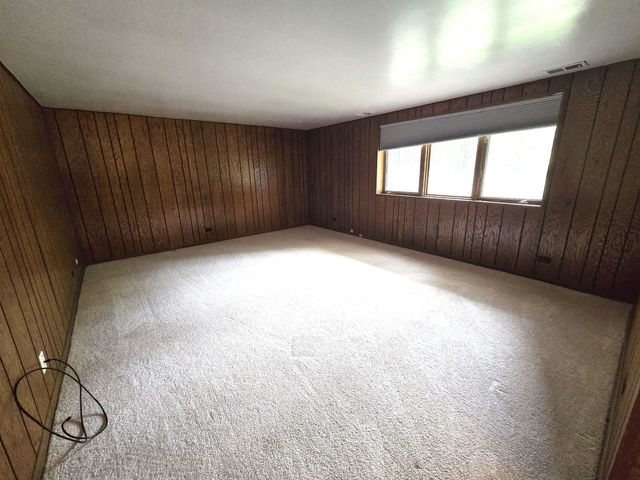 1111 S Waukegan Road S 14, Lake Forest, IL 60045