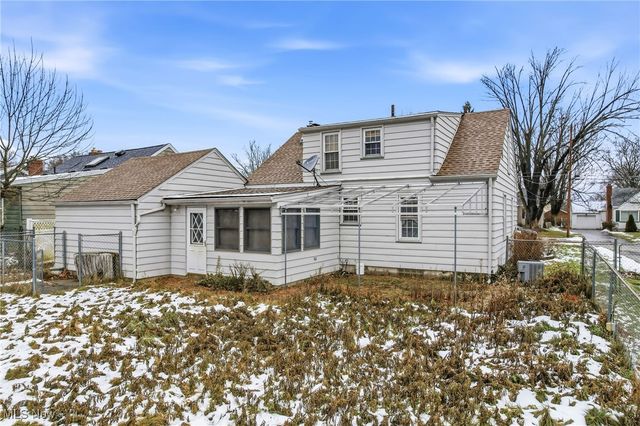 91 Hamilton Avenue, Youngstown, OH 44514