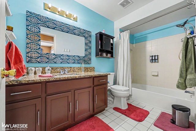 920 Cross Street, Oxford, MI 48371