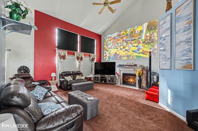 920 Cross Street, Oxford, MI 48371
