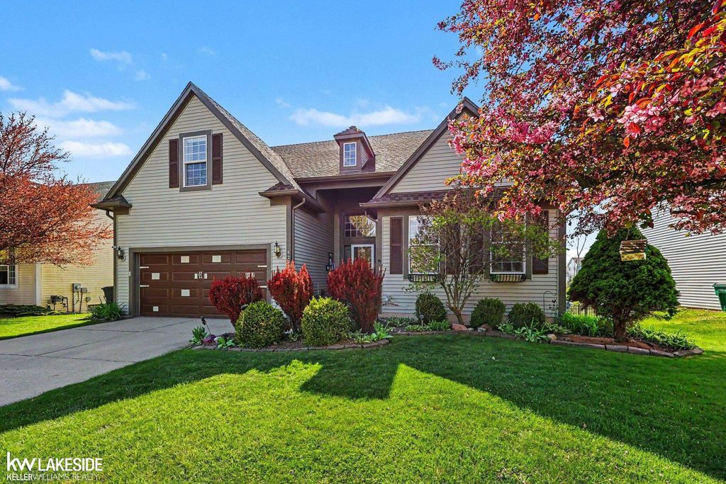 920 Cross Street, Oxford, MI 48371