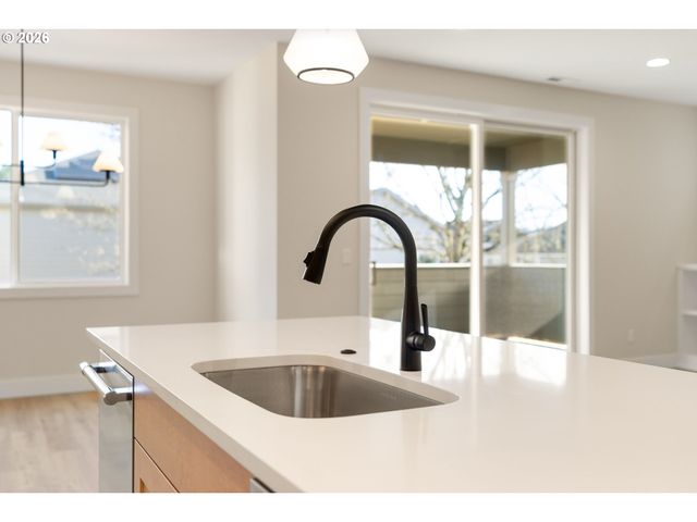 2888 Nw 114TH Ter, Portland, OR 97229