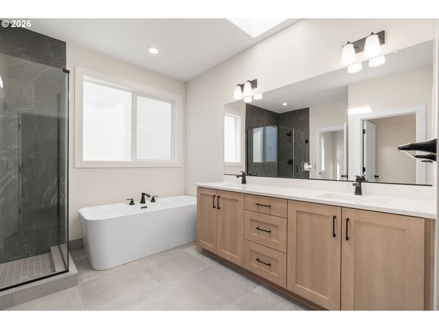 2888 Nw 114TH Ter, Portland, OR 97229