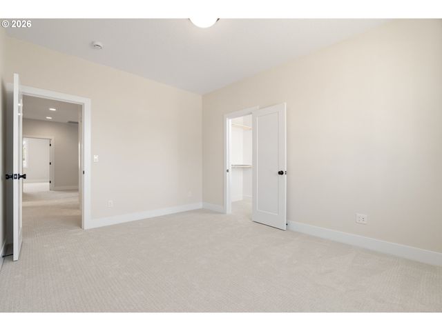 2888 Nw 114TH Ter, Portland, OR 97229