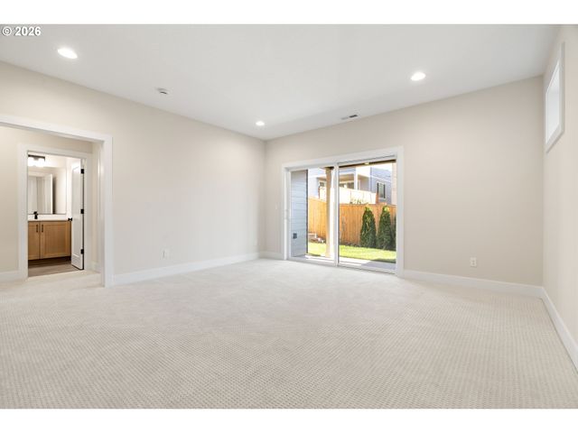 2888 Nw 114TH Ter, Portland, OR 97229