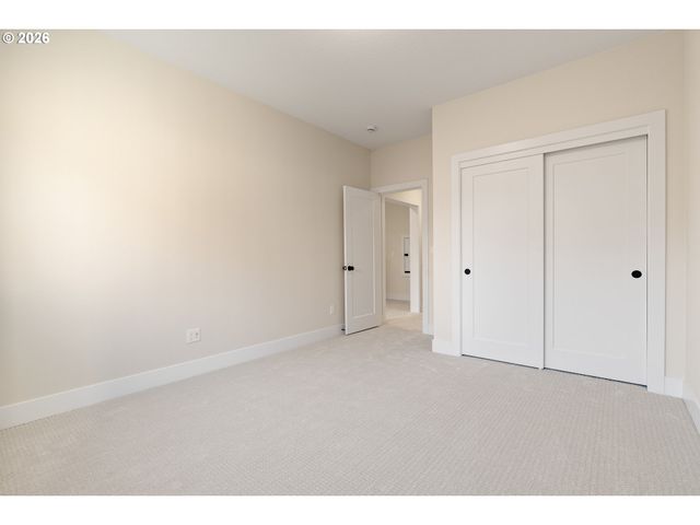 2888 Nw 114TH Ter, Portland, OR 97229