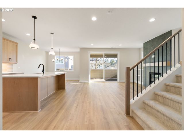 2888 Nw 114TH Ter, Portland, OR 97229