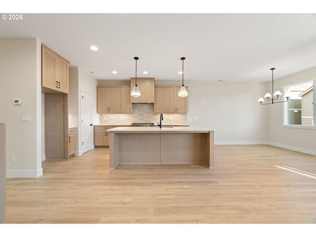 2888 Nw 114TH Ter, Portland, OR 97229