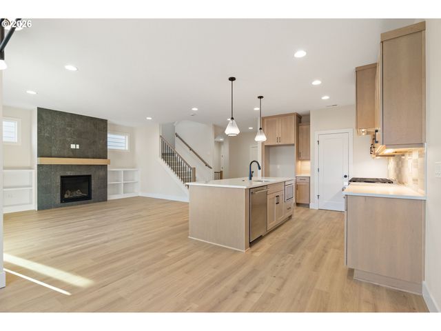 2888 Nw 114TH Ter, Portland, OR 97229