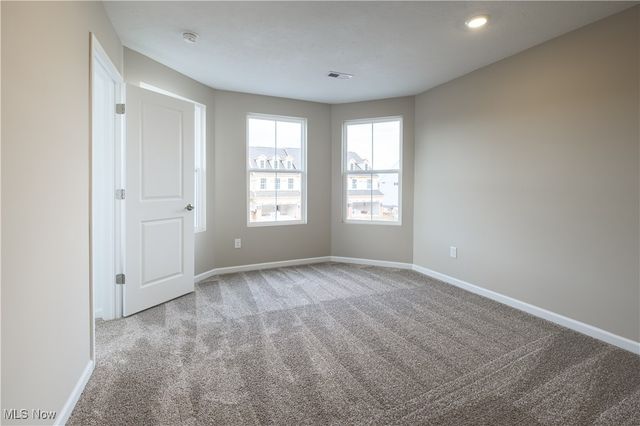 950-5 Memory Lane, Aurora, OH 44202