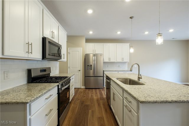 950-5 Memory Lane, Aurora, OH 44202