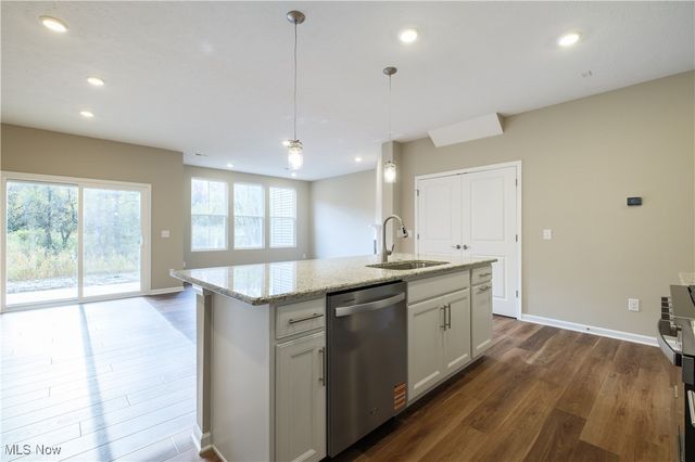 950-5 Memory Lane, Aurora, OH 44202