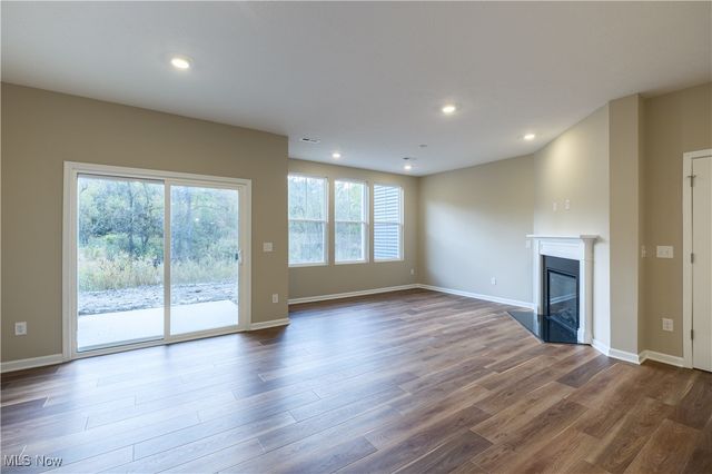 950-5 Memory Lane, Aurora, OH 44202