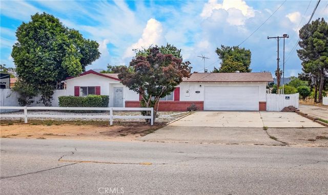 13555 3rd, Yucaipa, CA 92399