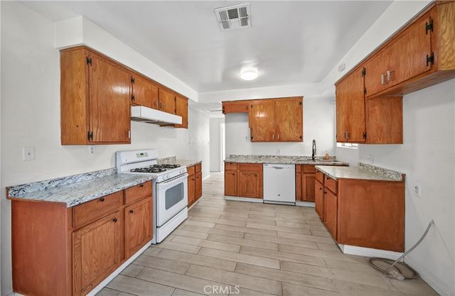 13555 3rd, Yucaipa, CA 92399