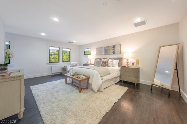 60 Fernwood Rd, Summit City, NJ 07901