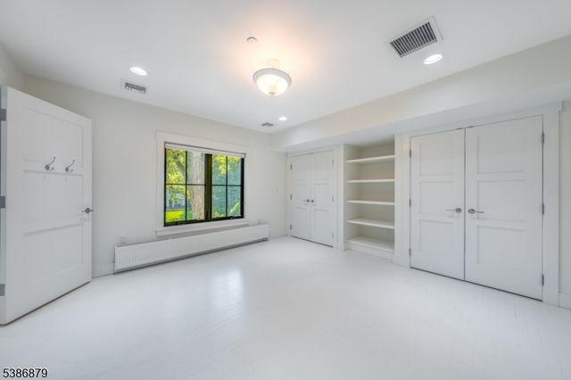 60 Fernwood Rd, Summit City, NJ 07901