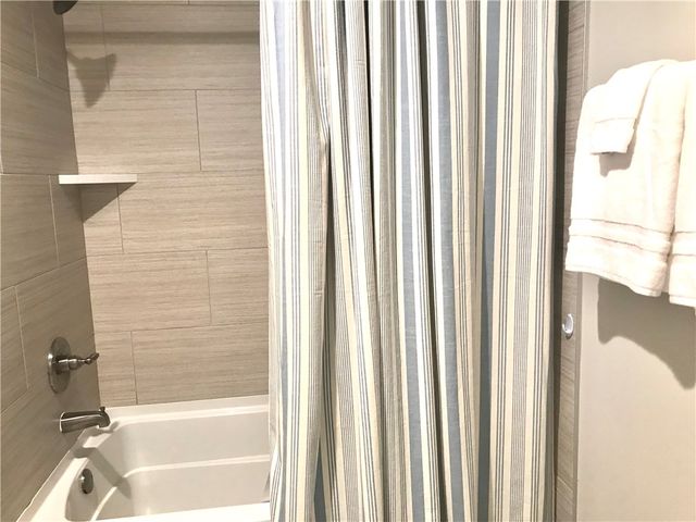 111 Gascoigne Ave 204, St Simons Island, GA 31522