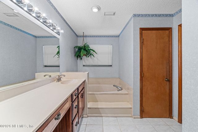 4841 RAGGEDY POINT Road, Fleming Island, FL 32003