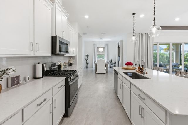 19230 Rolling Acres Road, Loxahatchee, FL 33470