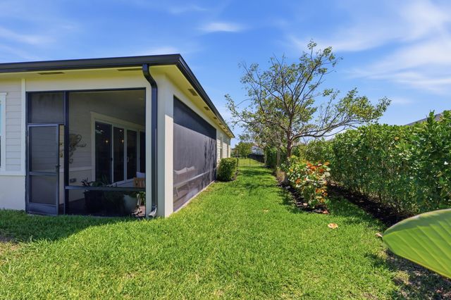 19230 Rolling Acres Road, Loxahatchee, FL 33470