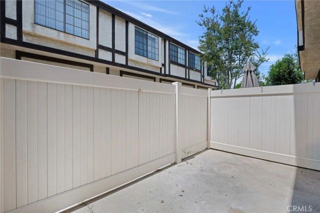 20737 Roscoe Boulevard 703, Winnetka, CA 91306
