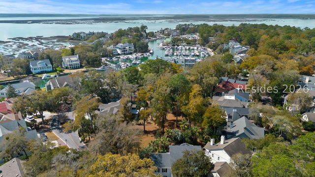 44 Sparwheel Ln, Hilton Head Island, SC 29926