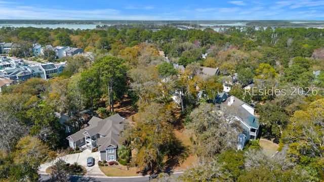 44 Sparwheel Ln, Hilton Head Island, SC 29926