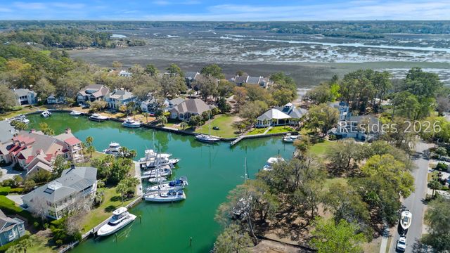 44 Sparwheel Ln, Hilton Head Island, SC 29926