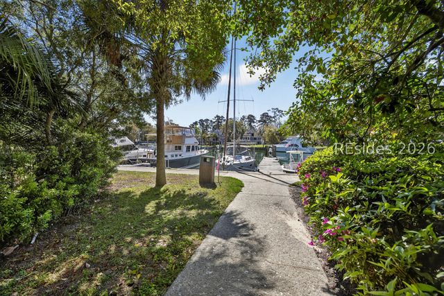 44 Sparwheel Ln, Hilton Head Island, SC 29926