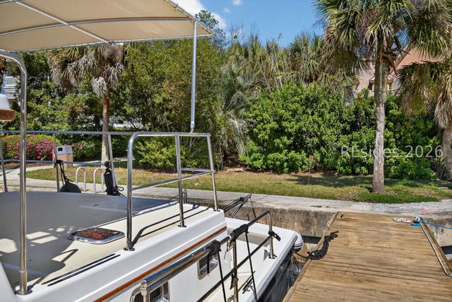 44 Sparwheel Ln, Hilton Head Island, SC 29926