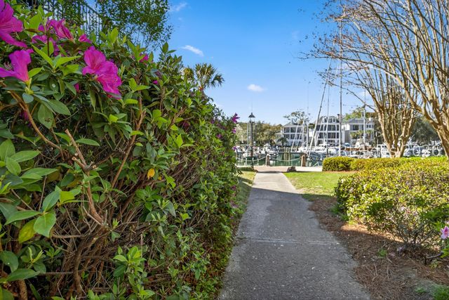44 Sparwheel Ln, Hilton Head Island, SC 29926