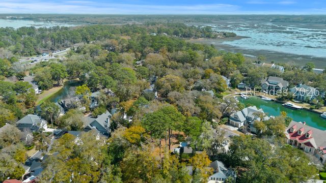 44 Sparwheel Ln, Hilton Head Island, SC 29926