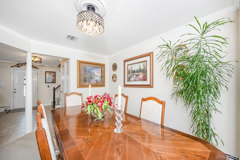 4 Vera Court, Centereach, NY 11720 — photo 5