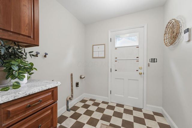 226 Fallis Road, Columbus, OH 43214
