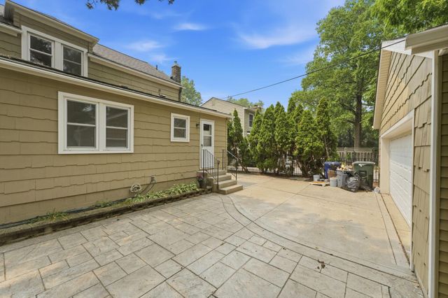 226 Fallis Road, Columbus, OH 43214