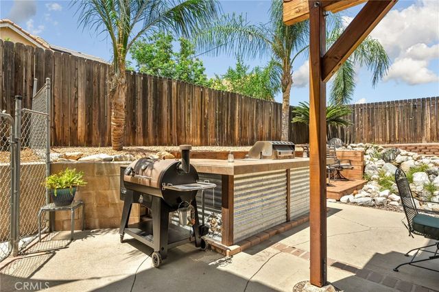12884 Bordeaux Court, Moreno Valley, CA 92555
