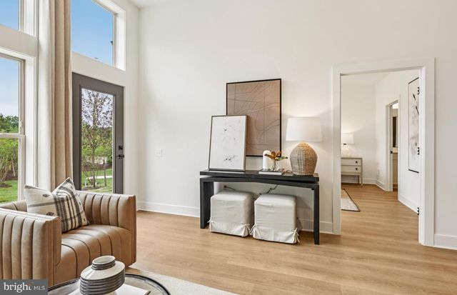 15453 PINK TOPAZ LN, Haymarket, VA 20169