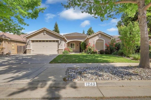 1243 Santa Barbara, Yuba City, CA 95991