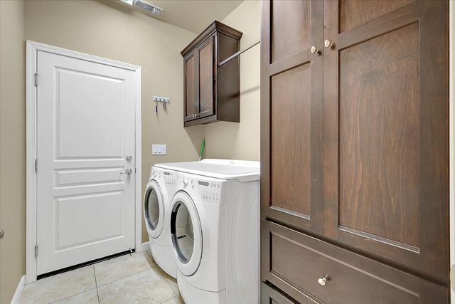 1243 Santa Barbara, Yuba City, CA 95991