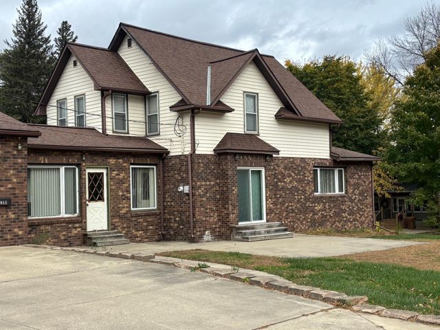 219 S 9th Street, Montevideo, MN 56265