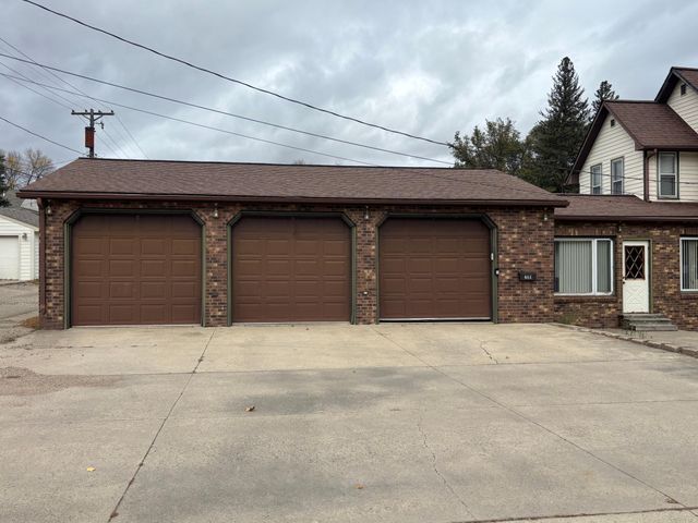 219 S 9th Street, Montevideo, MN 56265