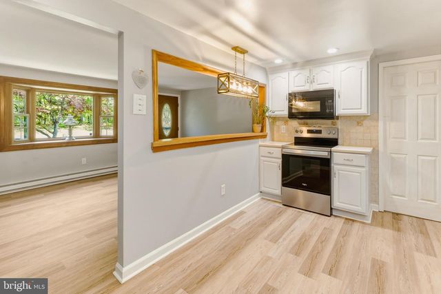 1621 SUNSET AVE, Williamstown, NJ 08094