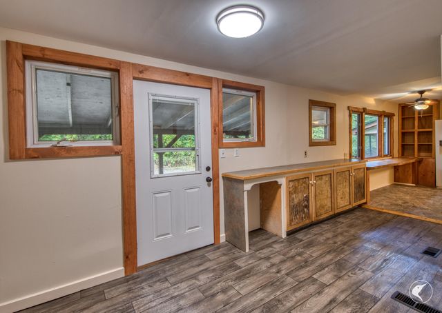 10 Lawrence Way, Wilmington, NY 12997