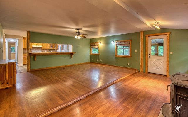 10 Lawrence Way, Wilmington, NY 12997