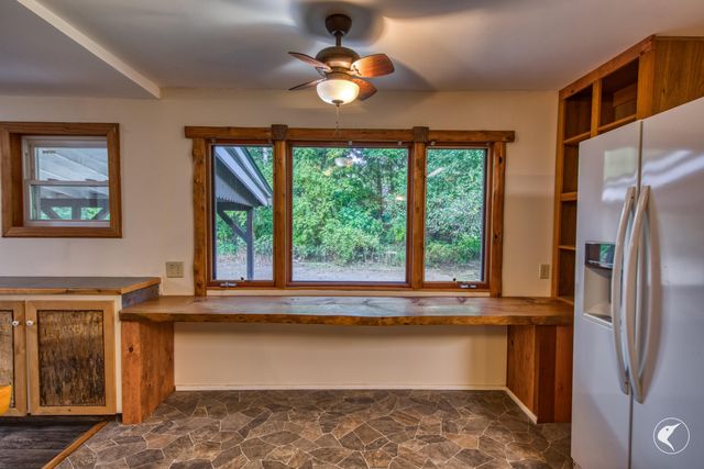 10 Lawrence Way, Wilmington, NY 12997